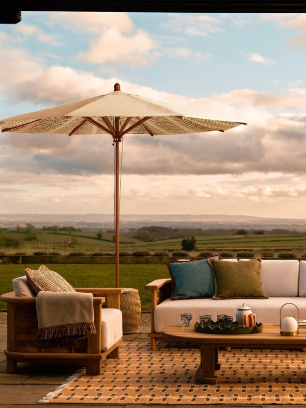 Coradew Side Table/Parasol Holder